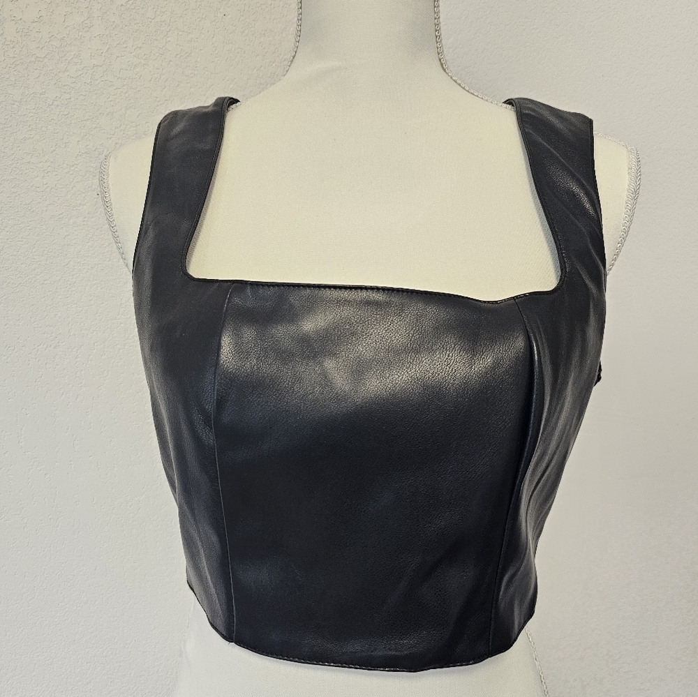 7 For All Mankind Faux Leather Black Crop Top Women's Size Medium NWT - Picture 2 of 9
